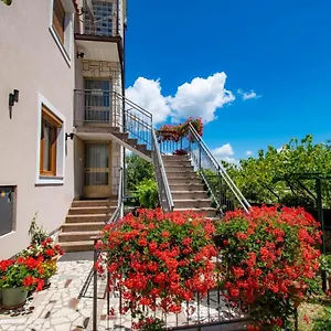 https://apartment-kristina-203.in-istria.net